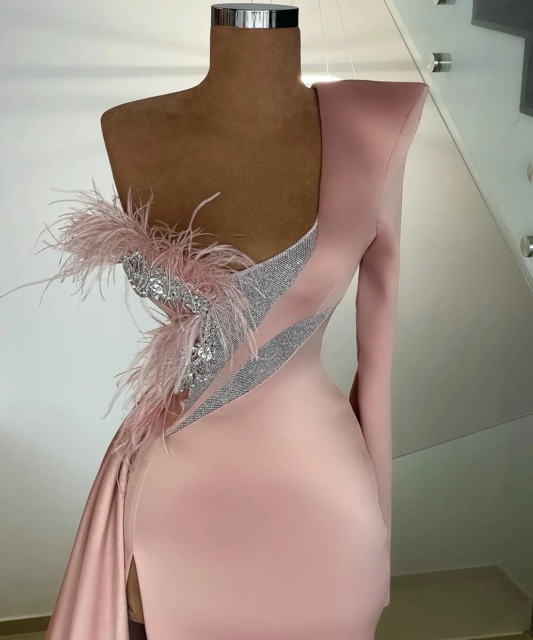 Blistering One-Shoulder Evening Dress
