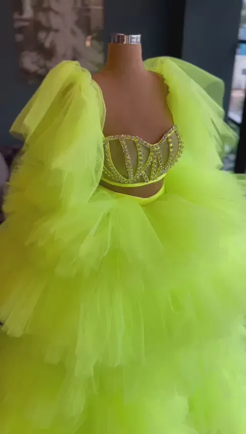 Piquing Frilled Evening Dress